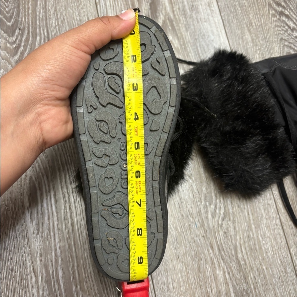 CROCS Black Fur-Lined Winter Boots - Picture 4 of 9